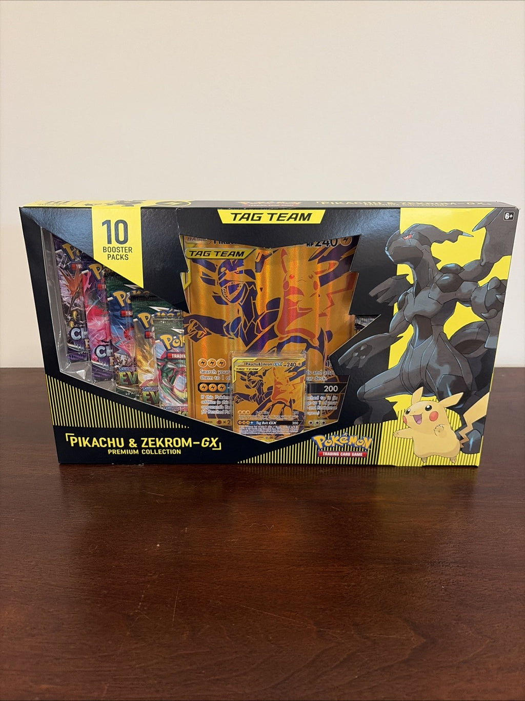 Pokémon TCG - Pikachu & Zekrom GX Premium Collection Box 3x Evolving0